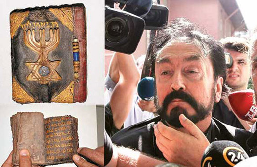 Adnan Hoca'nın evinden çıkan gizemli Tevrat! Polisler şaşırdı...