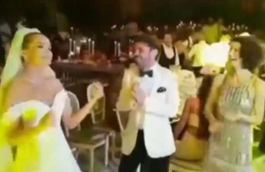 Beren Saat ve Kenan Doğulu aşka geldi