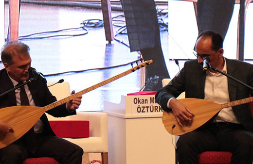 Neşet Ertaş anıldı: İbrahim Kalın saz çalıp türkü söyledi!