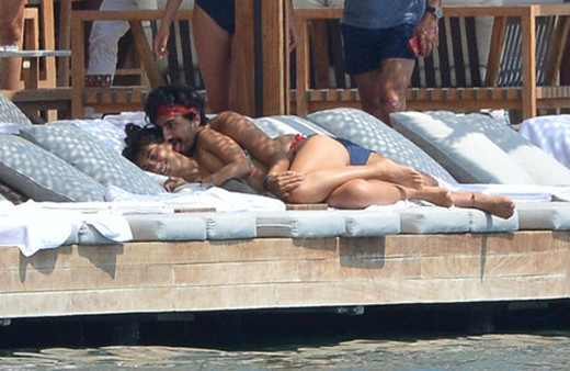 Sevgilisi öpücüklere boğmuştu! Tuba'dan sürpriz karar