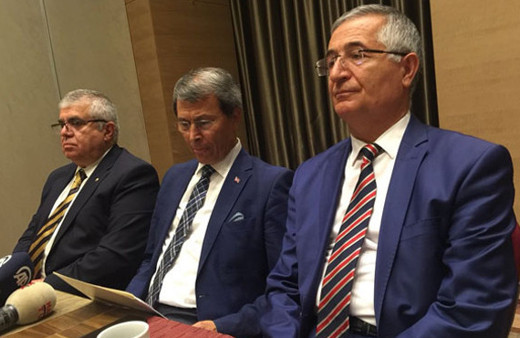 İYİ Parti'de deprem! Üç kurucu üye istifa etti