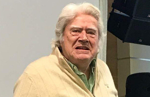 Cüneyt Arkın'ın ilk karısı kimdir kaç kere evlendi eşleri 