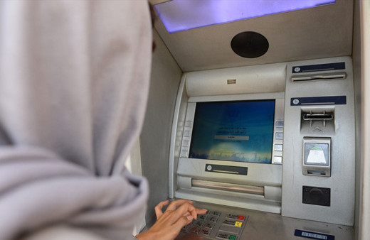 İran para birimi tümen dolar karşısında tarihi rekorla devrildi