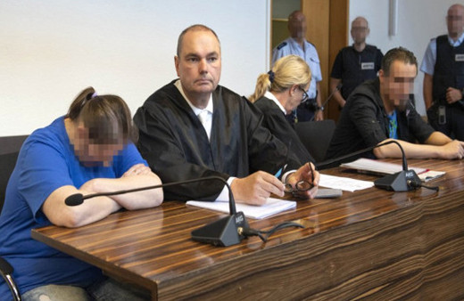 Akılalmaz olay! Oğullarını pedofillere satan korkunç çift...