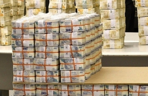 İtalya'nın en büyük bankasından Türkiye kararı!