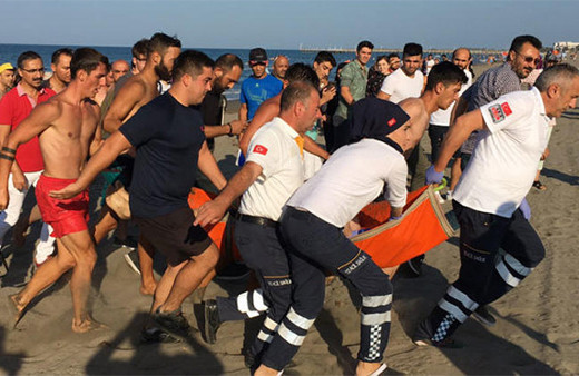 Zamanla yarıştılar! Denizde kaybolan gencin kalbi durunca...