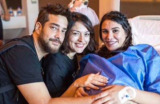 Şükran Ovalı doğum fotoğraflarını paylaştı dikkat çeken ayrıntı!