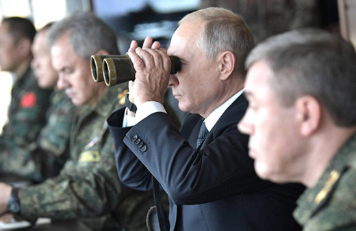 Putin dev tatbikatı izledi dünyaya mesaj verdi