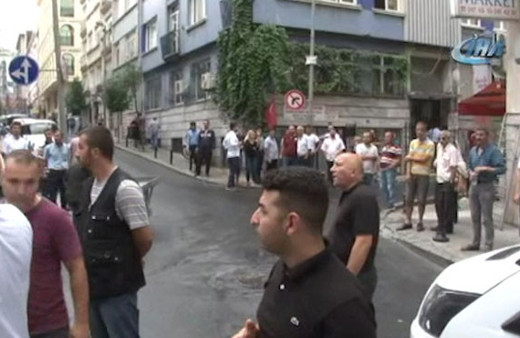 Şişli'de güpegündüz silahlı soygun