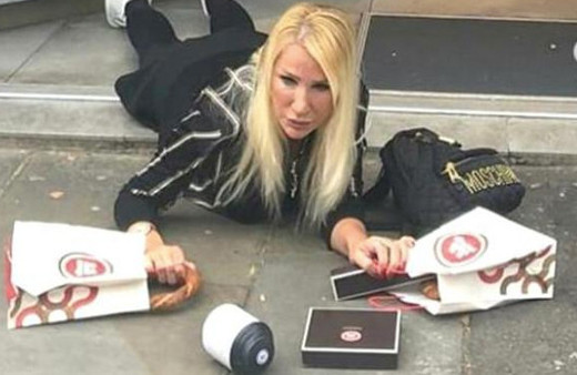 Seda Sayan yere düştü Falling Stars akımı çoştu reklam mı? 