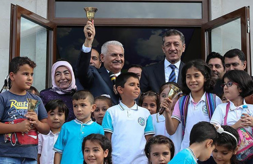 Binali Yıldırım: Temiz okullar için gelin bir seferberlik başlatalım