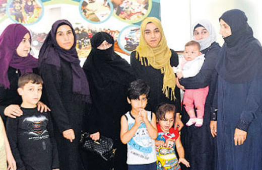 Hoca'nın yaptığına bak! 60 yaşında ama ikinci eş olarak 20'lik Suriyeli kız arıyor