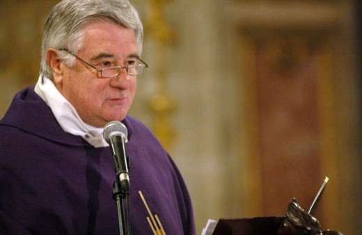 Vatikan, başpiskoposu çocuk tacizi nedeniyle meslekten men etti!