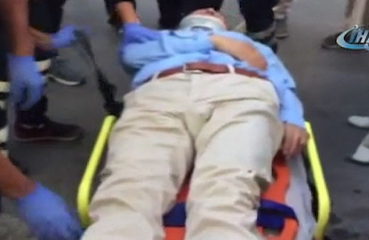 Eski vekil Özcan Yeniçeri, trafik kazası geçirdi!