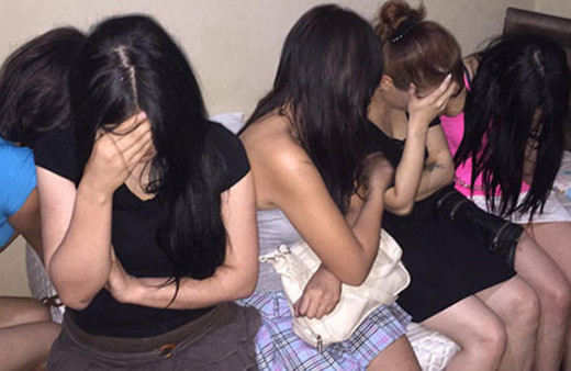 Aydın'da fuhuş operasyonuna 8 gözaltı