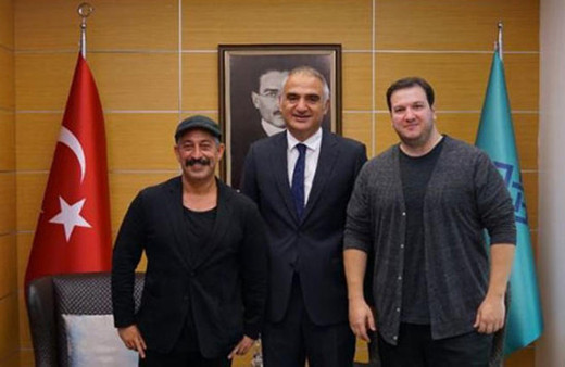 Cem Yılmaz ile Şahan Gökbakar yıllar sonra yan yana!