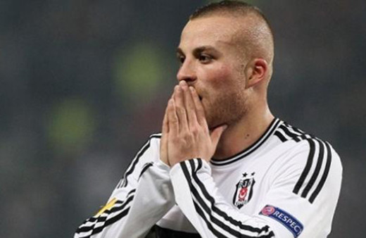 Beşiktaş'ta 2 yıl sonra Gökhan Töre sürprizi!