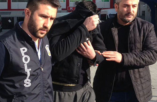 Şafak Sezer'in yankesici abisi yüzsüz çıktı! Bu işin profesörüyüm...