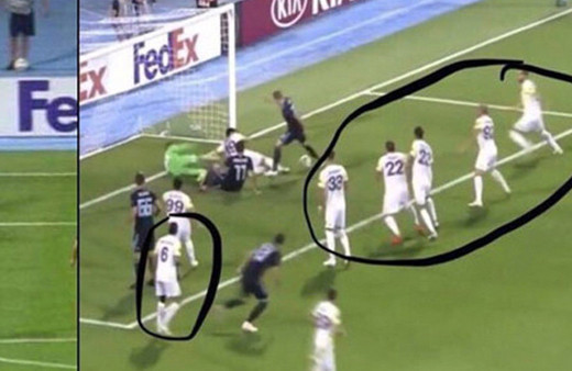 Dinamo Zagreb-Fenerbahçe maçında çıldırtan görüntü