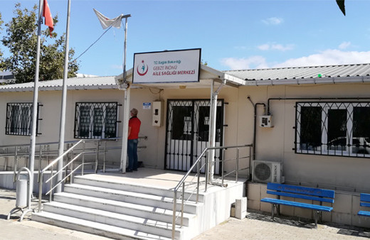 Elindeki keserle doktora saldırdı sağlık ocağında dehşet saçtı