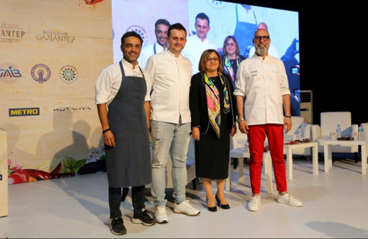 Ünlü şefler Gastronomi Festivali'nde gösteri yaptı