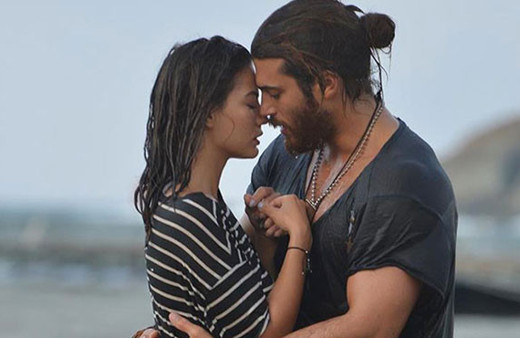 Bomba iddia! Erkenci Kuş oyuncuları aşk mı yaşıyor? 