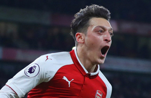 İngilizler bombayı patlattı: Mesut Fenerbahçe'ye gidebilir