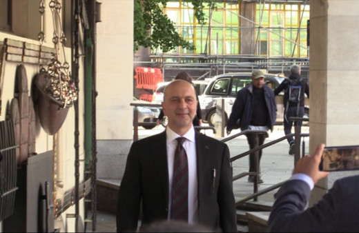 FETÖ'nün firari sanığı Akın İpek kendini savundu!