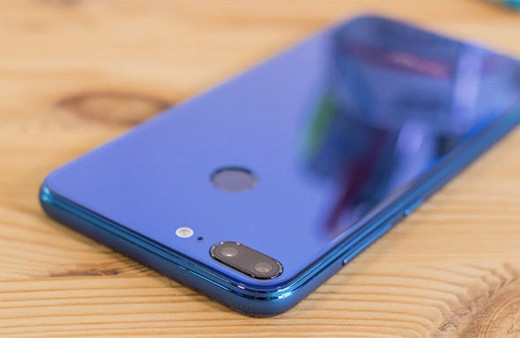 Dolarla birlikte fiyatları uçmuştu! İşte 3 bin TL altı telefonlar