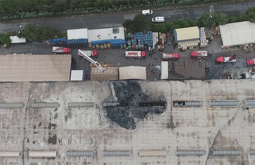 Tuzla'da aku fabrikasında yangın