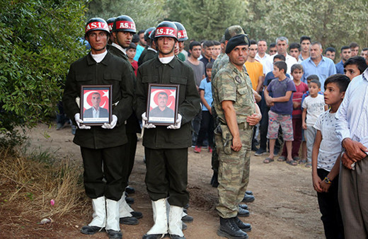 Şırnak'ta mayınlı tuzak: 2 korucusu şehit oldu