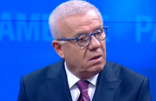 Ertuğrul Özkök: Bakan Ersoy'un önünde tartıştık!