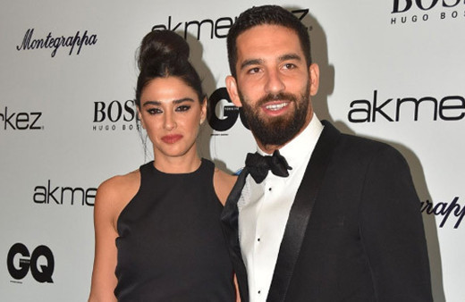 Amcası ferrari teyzesi ise altın emzik aldı