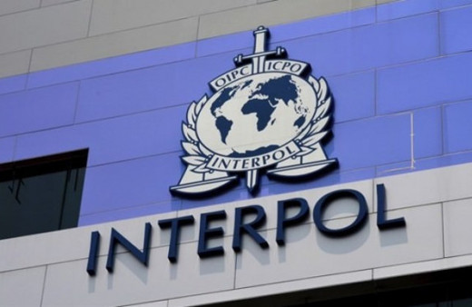 İnterpol'ün aradığı fuhuş baroniçesi İstanbul'da yakalandı!