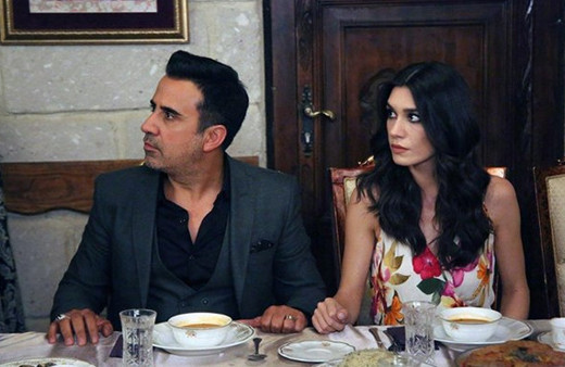 Aşk ve Mavi 72. bölüm fragmanı