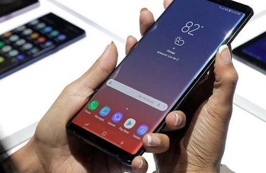 'Appel' köyünde bedava Galaxy S9 dağıttılar!