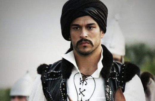 Burak Özçivit kimdir işte Diriliş Ertuğrul'un Osman Gazi'si