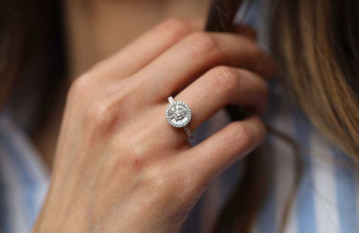 Pırlanta yüzük nasıl seçilir?