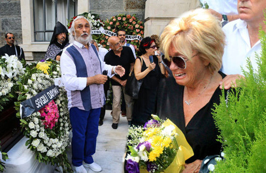 Usta yönetmen Aram Gülyüz son veda! Gözyaşları sel oldu