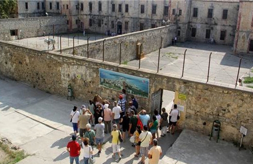 Tarihi cezaevine rekor sayıda misafir