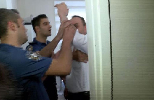 Hacamat ve sülük uygulaması yapan iş yerine baskın!