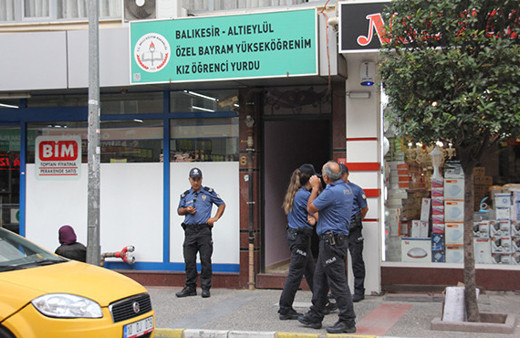 Kız öğrenci yurdunda patlama: Yaralılar var!