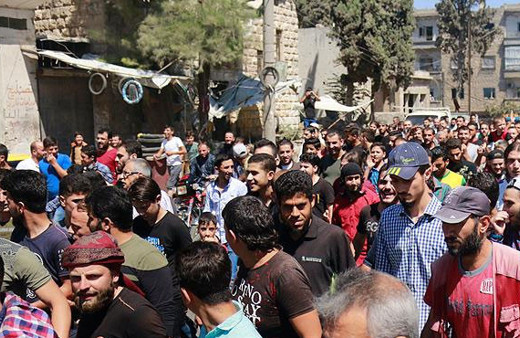 Türkiye, İdlib'de 3,5 milyon Suriyeliyi savunan tek ülke