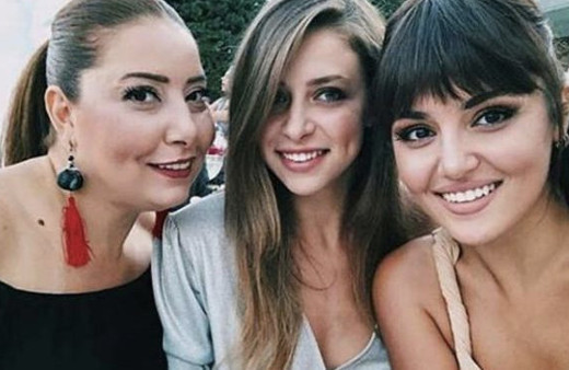 Hande Erçel'in annesi ne hastası ölüm sebebi ne oldu