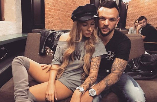 Transfer müjdesini eşi verdi! Paylaşımlarına bakın