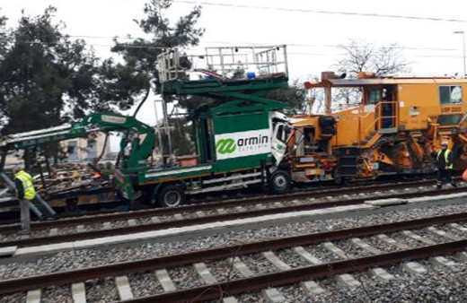 Halkalı-Sirkeci banliyö hattında kaza