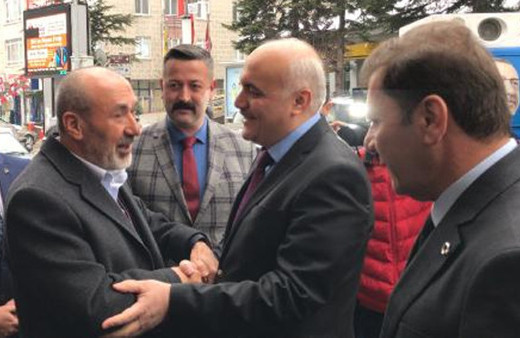 MHP'li Yıldırım: Pazarlık değil jestler oldu