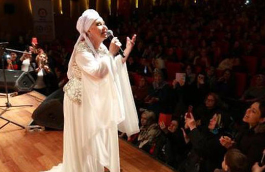 Bedia Akartürk hastaneye kaldırıldı Bozlakların ustası Bedia Akartürk kimdir!