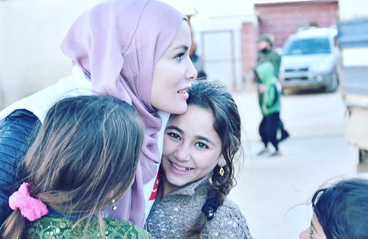 Gamze Özçelik'ten  Selda Alkor'un eleştirilerine cevap