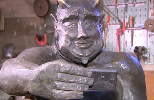 Böyle Şeytan görülmedi sevimli Şeytan İspanyol halkını çileden çıkardı